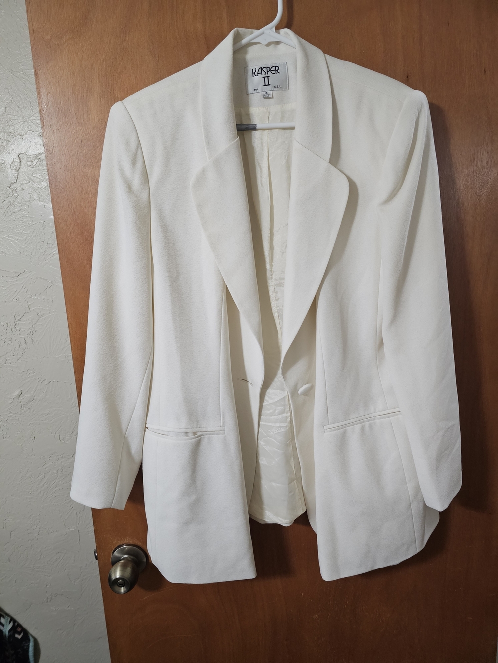 Kasper Women's Cream Tailored Blazer & Skirt
